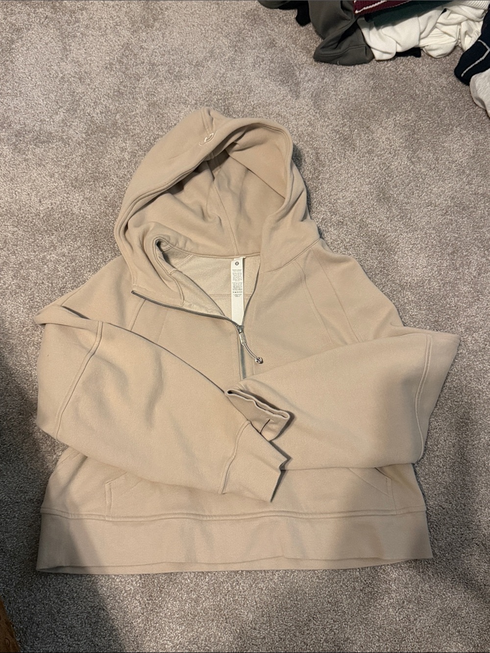 Lululemon cropped hoodie sz M/L